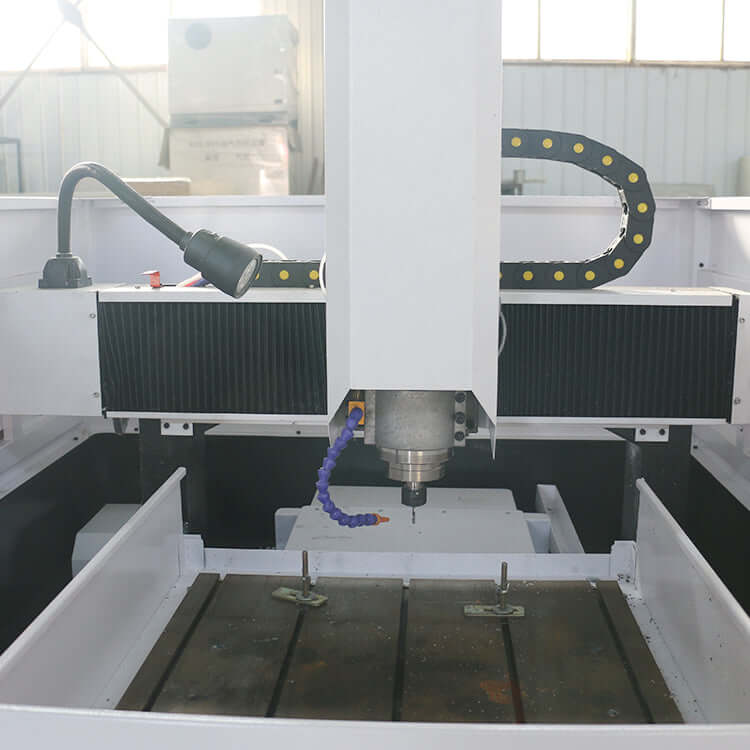 High-precision mini CNC router for metal milling with water cooling spindle and ball screw transmission.