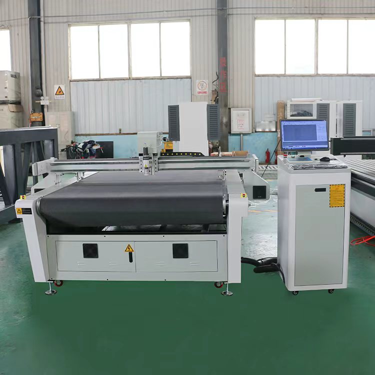 High-Precision Oscillating Knife Cutter for Flexible Materials